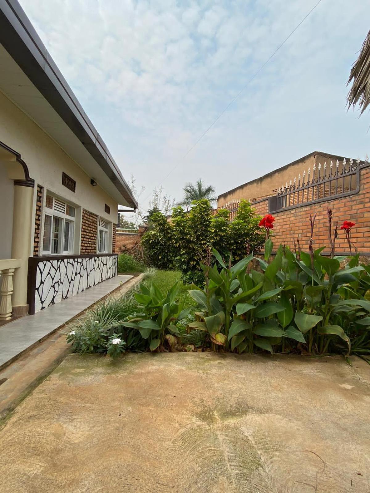 Bizi Homes Kigali Buitenkant foto